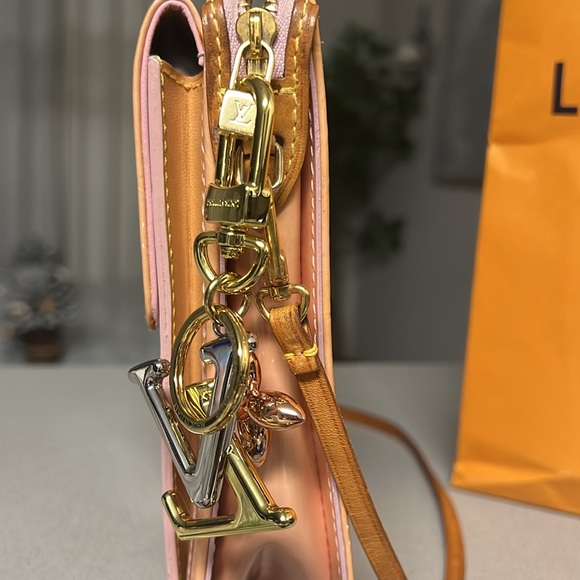 Louis Vuitton Monogram Vernis Mott Mini Handbag - Picture 11 of 12